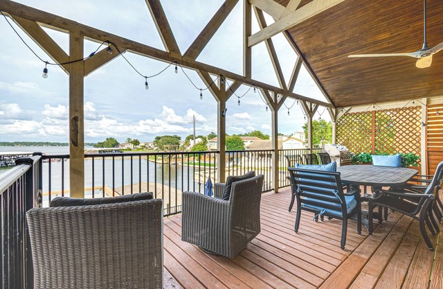 Private Boat Dock & Slip: Luxe Lake Conroe Gem!
