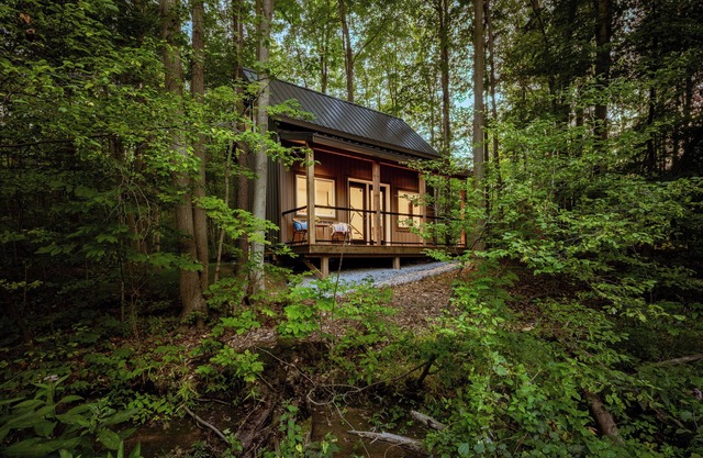 Private Cabin | Refined Woodland Escape | Niagara, ON