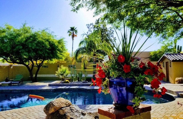 Private Casita, Patio & Pool, quiet area, N. Scottsdale area, Cave Creek, Az