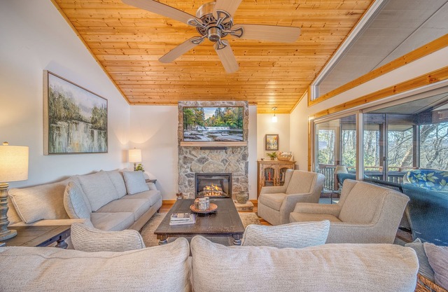 Private Connestee Falls Home with Mountain Views and 4 Bedrooms!