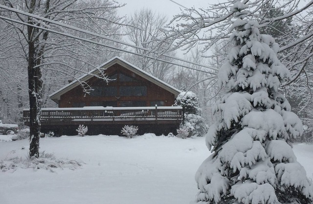 Private Country Chalet With Great Winter Views