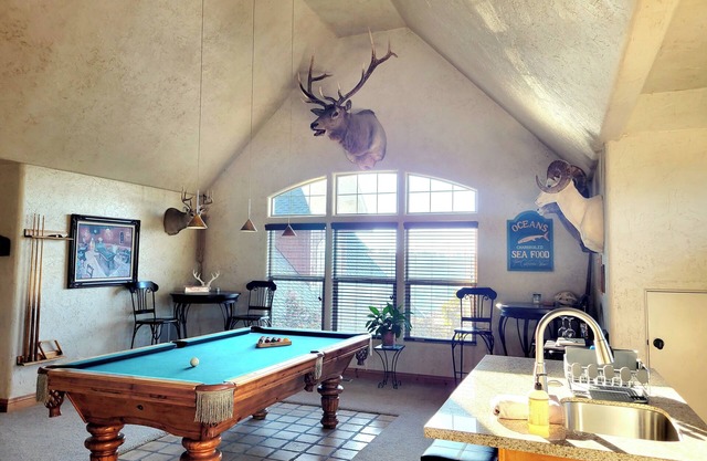 Private Country Studio
