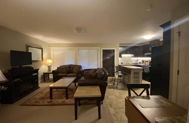 Private & Cozy Suite on Burke Mountain, Sleeps 4!