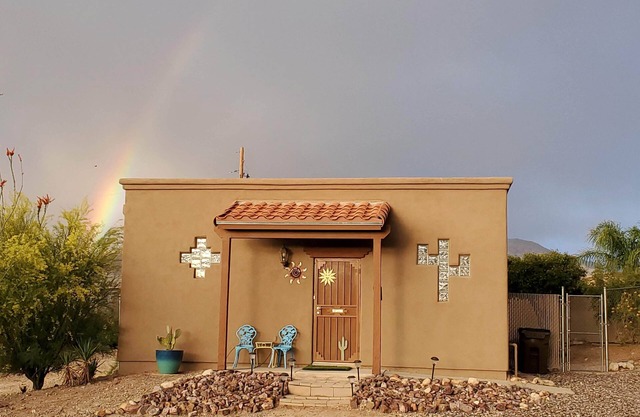 Private desert casita w/King & Queen beds, Mtn views Oro Valley & NW Tucson area