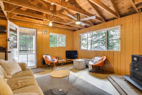 Private Dock on Messalonskee Lake Cozy Cottage!