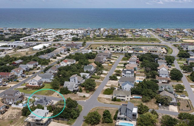 Private efficiency close to the beach & bay! Great for couples. Dog-friendly.