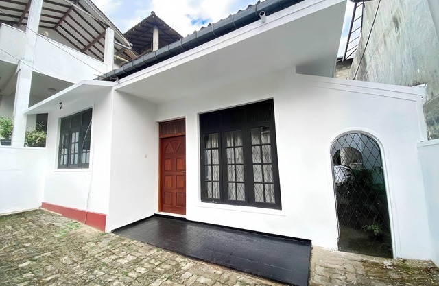 Private Entire House with Two Bedrooms in Colombo.