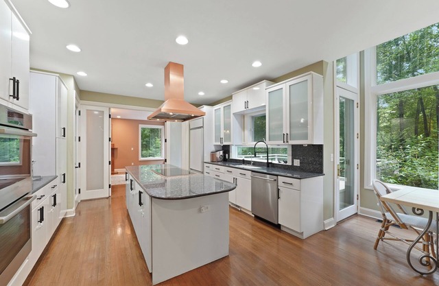 Private estate in North Stamford on natural preserve