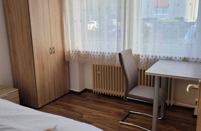 Private guest room for travelers & business people with good rail connections