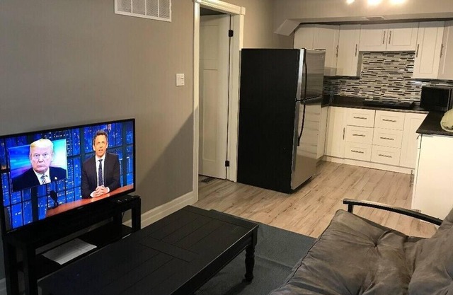 Private guest suite in Innisfil near beach