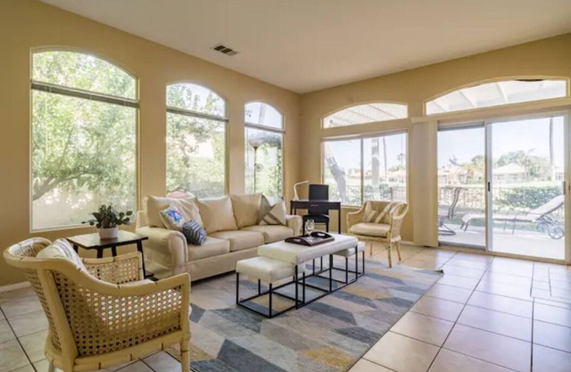 Private home,2 King Beds, near Empire Polo, Tennis, Pools, Coachella, Horse Pk,
