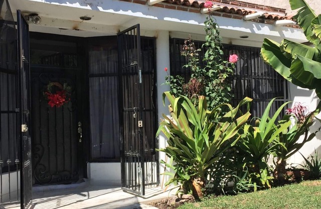 Private Home In beautiful lake Chapala 15 min walk to the center of town.