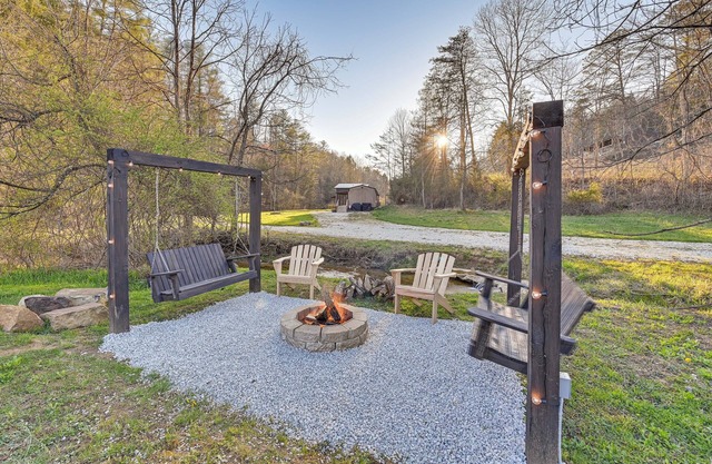 Private Hot Tub: Dog-Friendly Red River Gorge Home