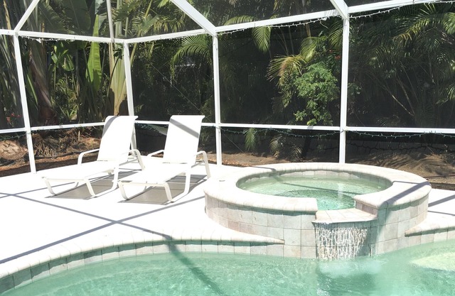 Private House -Pool/Hottub East Naples Florida