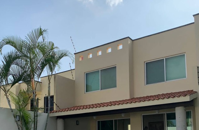 Private house with pool in Eternal Spring City