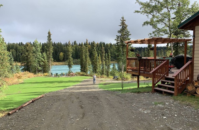 Private Kasilof RiverFront Property (Deluxe)