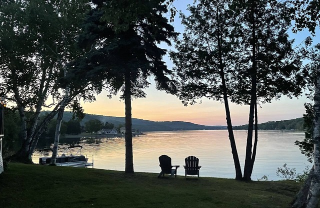 Private Lakefront Cabin