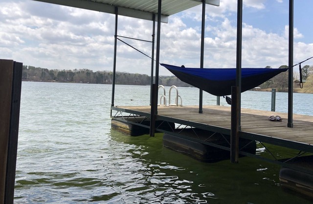 Private Lakefront Mountain Home With a Covered Dock