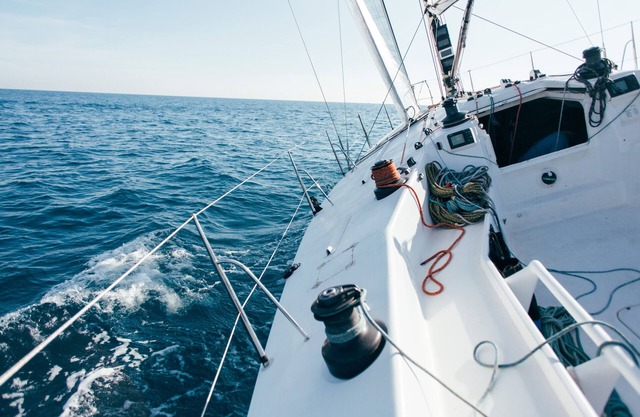 Private Luxury Yacht Cruises in Dubai! Sahara Rider!