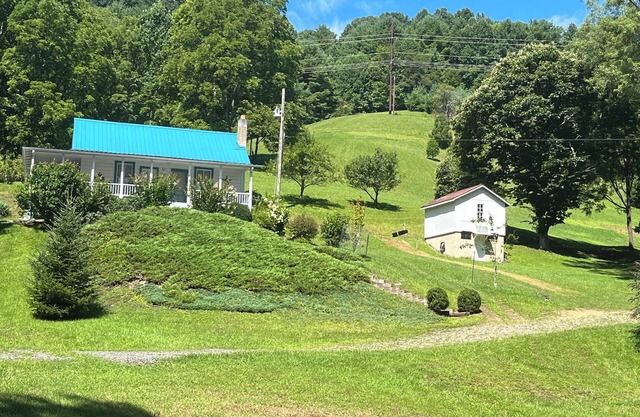 Private mountain cottage on 50 pristine acres in the Blue Ridge Mountains