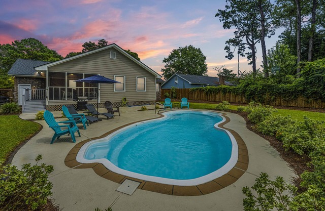 Private Mt. Pleasant home with a Pool!