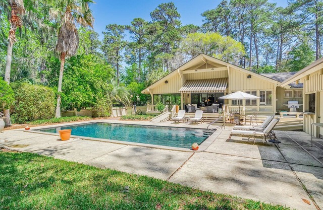 Private Oasis in The Landings w/Pool by Lucky Savannah