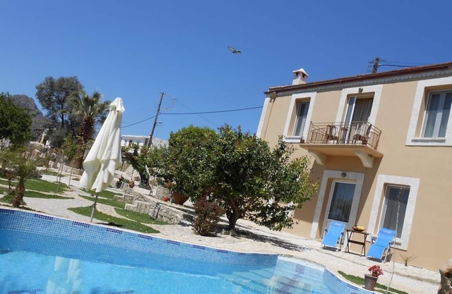 Private paradise with heated pool Peace, comfort. Goddess and large garden