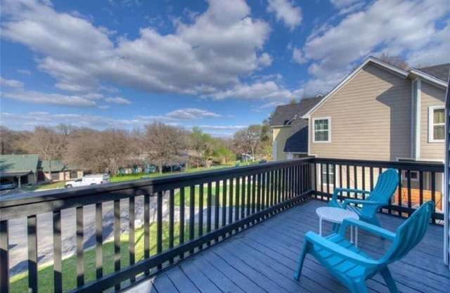 Private Peaceful 4x4 House Near Downtown Austin