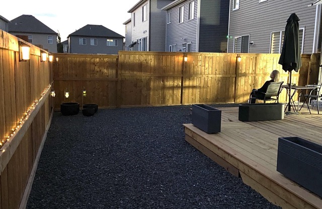 Private & Peaceful Retreat Close to YYC & Premium Outlet Mall