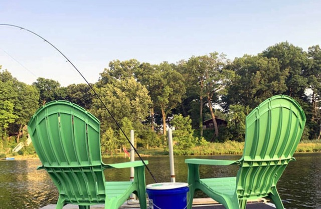Private pier. Waterfront cottage - enjoy a relaxing retreat, 3 bedroom, 1 bath