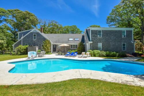 Private pool 3 mins to Skaket Beach