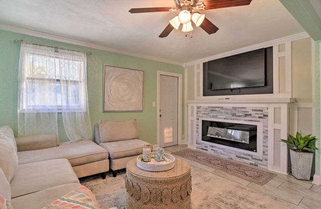 Private Pool, 7 Mi to Spa Beach! Family Pastel Gem