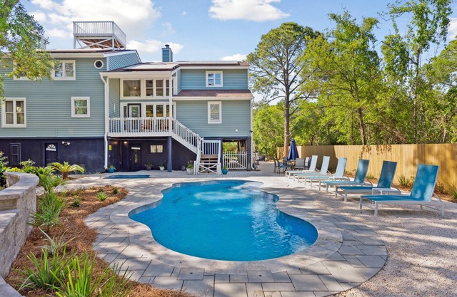 Private Pool & Hot Tub! Waterfront home on tidal creek - Thousand Sunny!