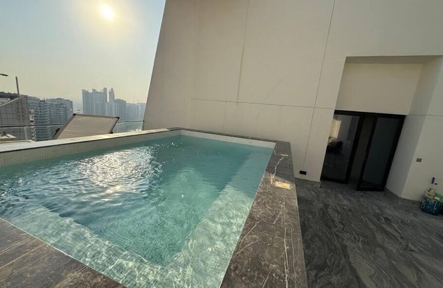 Private pool penthouse, Downtown