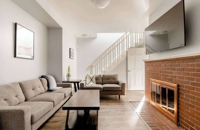 Private Portland Group Getaway - Sleeps 12