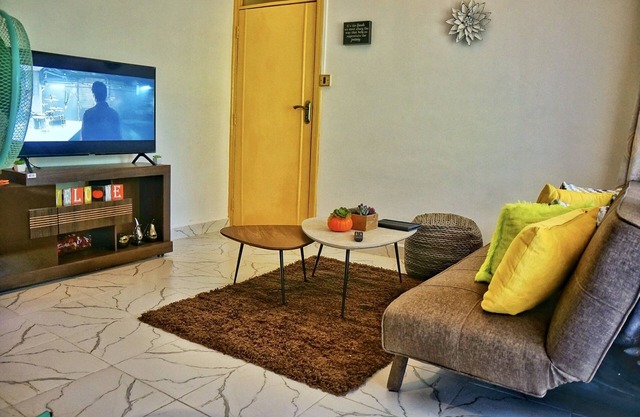 Private & quiet executive, guest suite with outdoor garden in the heart of Karen