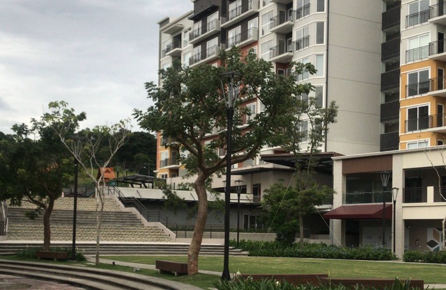 Private room 10 minutes from the airport