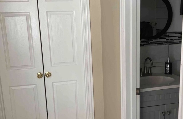 Private room and private bathroom