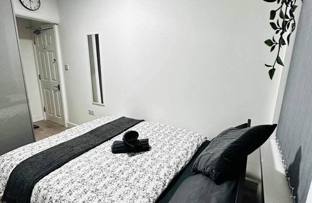 Private Room in Quiet Residential Area