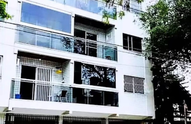 Private Room Near Camburi Waterfront