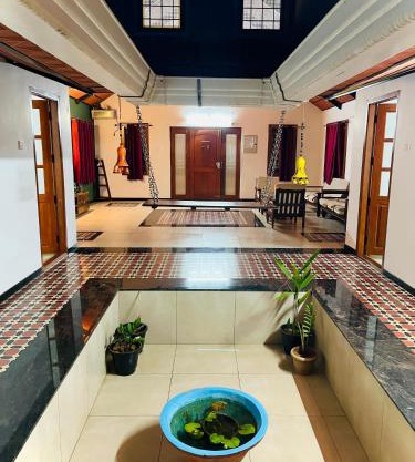 Private Room Near ISHA by Shivalaya