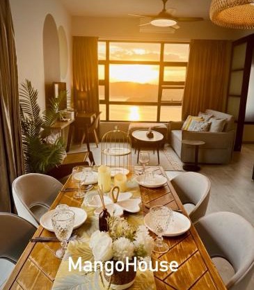 Private Royal Top-Floor Corner, Stunning Oceanview Luxury Stay -Mango House6