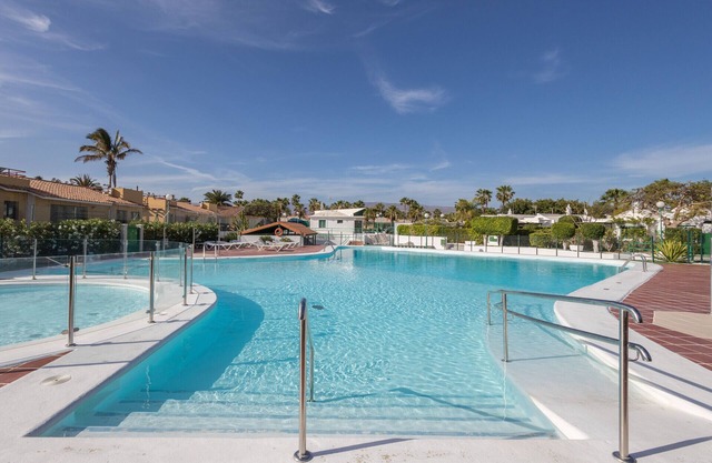 Private Solarium Garden Bungalow