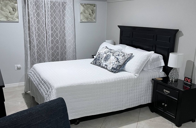 Private suite close the one of best USA beaches,Siesta Key