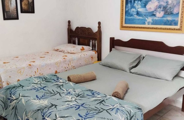 Private suite with gourmet space, 3 blocks from the beach.