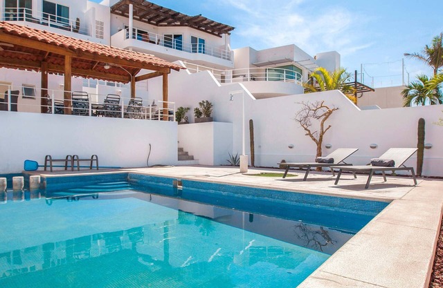 Private Terrace | BBQ | Pool | Walk to Beach