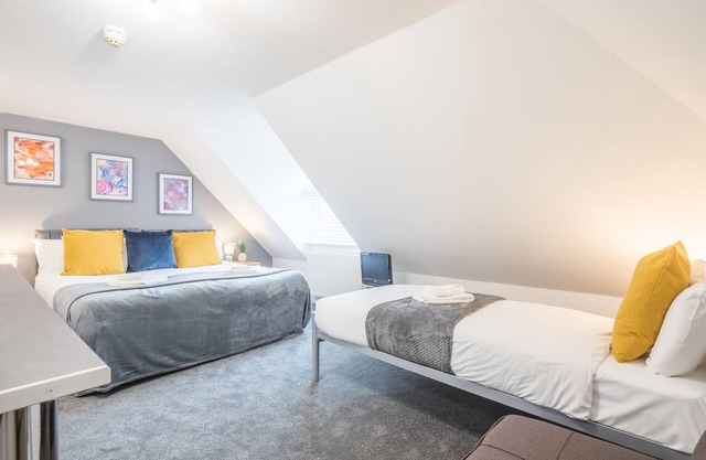 Private & Upgraded Studio Room 8 by Milton Guesthouse