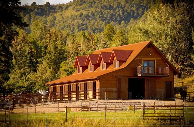 Private, Upscale Apartment above a barn in Durango, Colorado