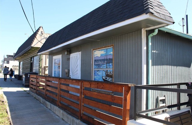 Private Vacation Home In San Diego With Kitchen, Security/Safety, Child Friendly