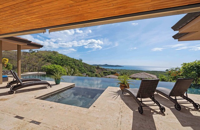 Private Villa in Mar Vista | Infinity Pool | 5 bd